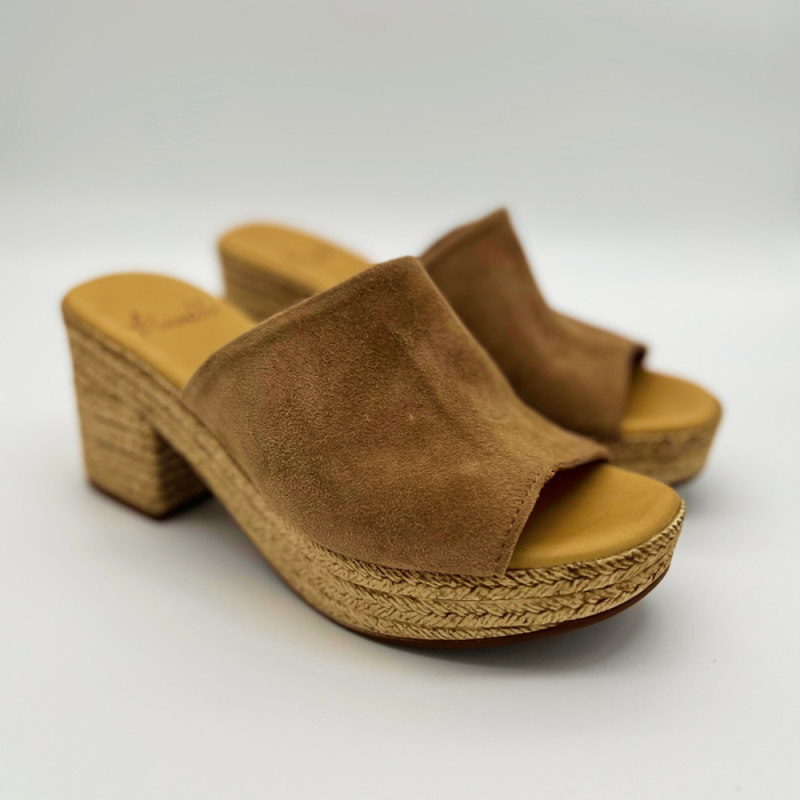 Mules Loelie Aliwell en cuir velours beige