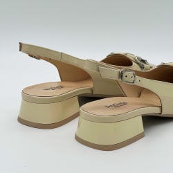 Mocassins Nero Giardini vernis beige