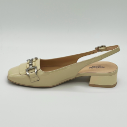 Mocassins Nero Giardini vernis beige